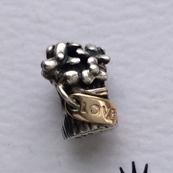 Pandora tow tone flower bouquet charm - Picture 2 of 4